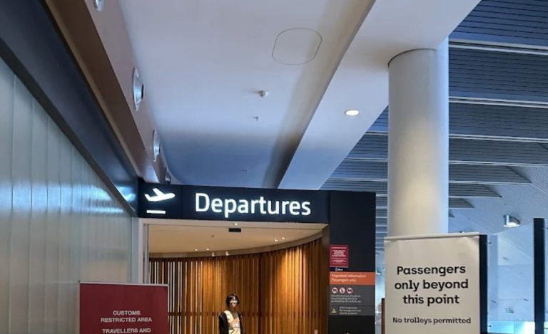 Frequent Flyers airport