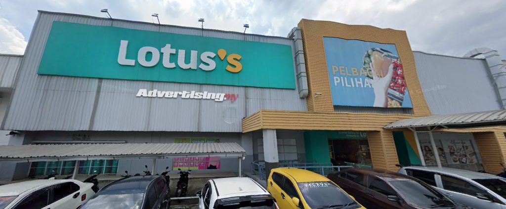 Advertising in Lotus’s Retail Malls
